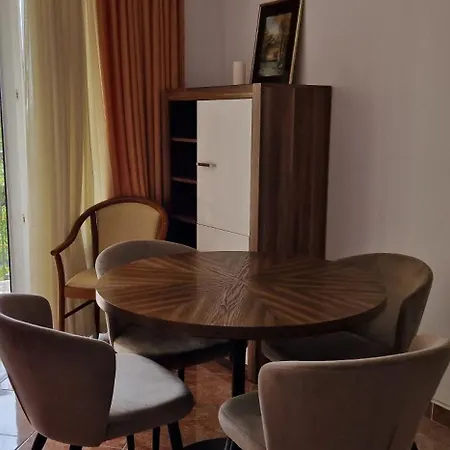 Nautico With Swimming Pool アパート *