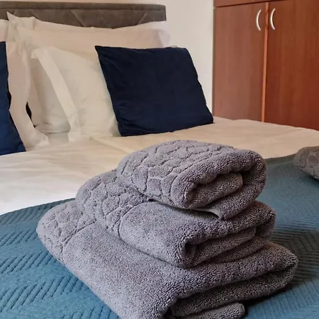 Nautico With Swimming Pool * オパティヤ