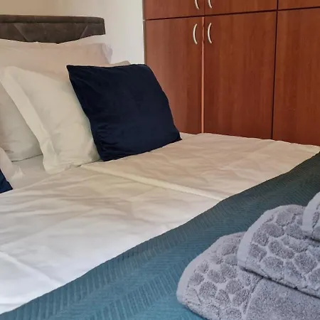 Nautico With Swimming Pool * オパティヤ