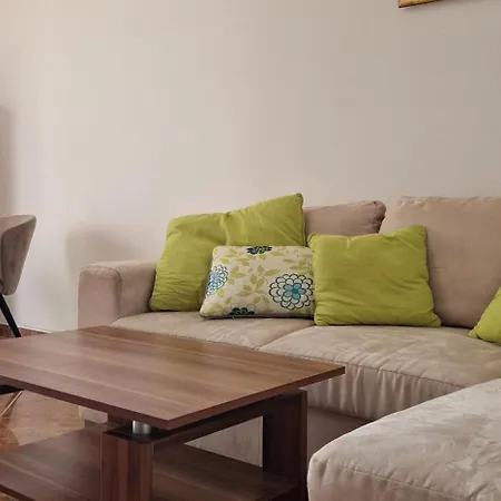 Nautico With Swimming Pool アパート