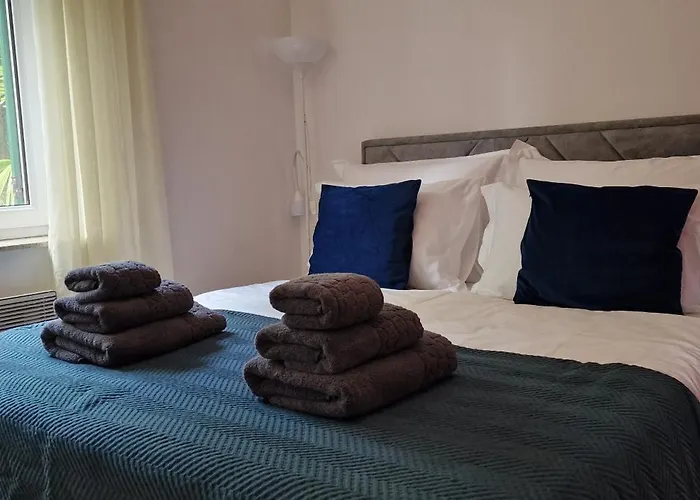 Nautico With Swimming Pool Apartamento Opatija