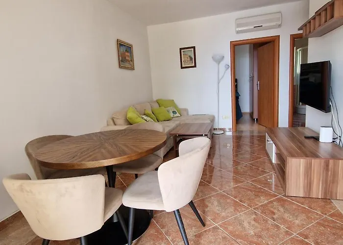 Nautico With Swimming Pool * Opatija